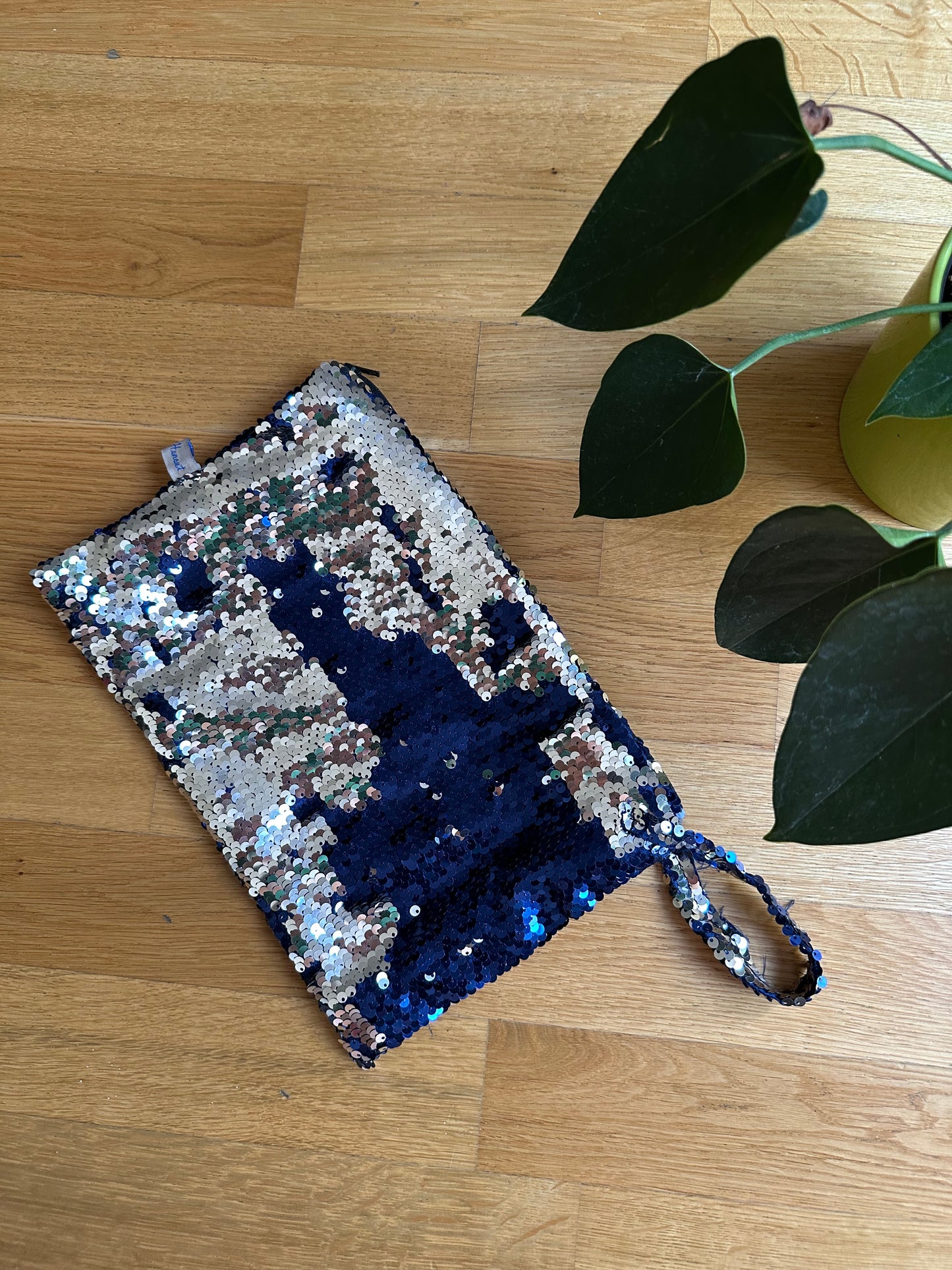 Bling Bling Clutch